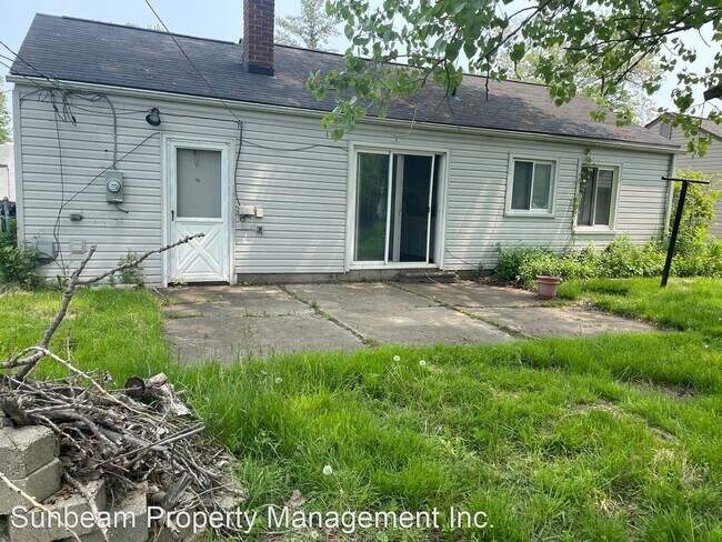 Foto del edificio - 3 br, 1 bath House - 27151 Grandmont