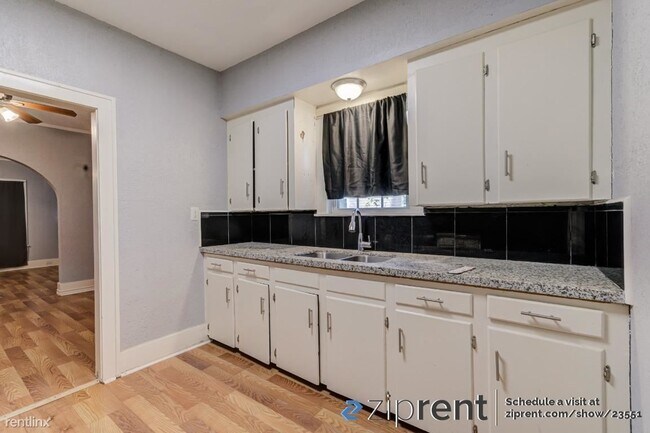 Foto del edificio - 3 br, 2 bath House - 4090 Woodlawn Street,...