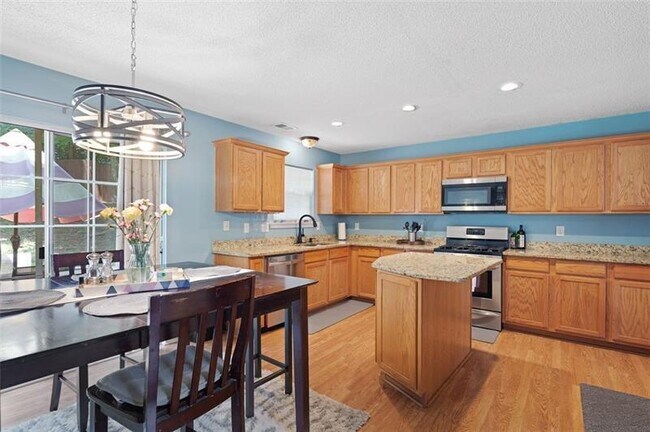 Foto del edificio - 2456 Hampton Estates Dr SW