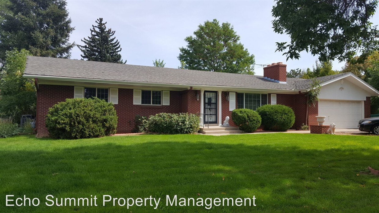 Foto principal - 4930 S Clarkson St