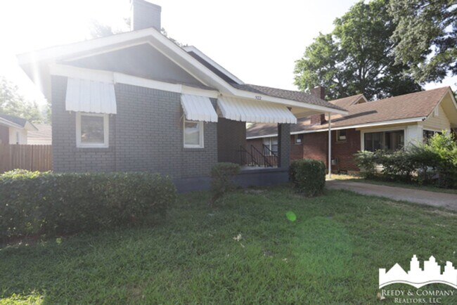 Foto del edificio - 922 Garland St