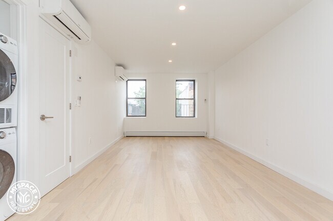 Building Photo - 419 Marcus Garvey Blvd