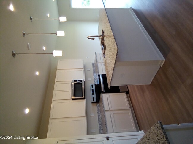 Building Photo - 3617 Chaparral Ct