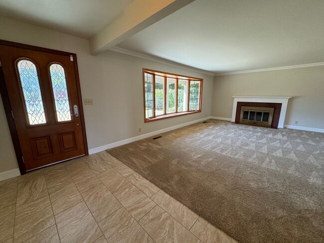 Building Photo - Spacious single level home in Moraga-Premi...