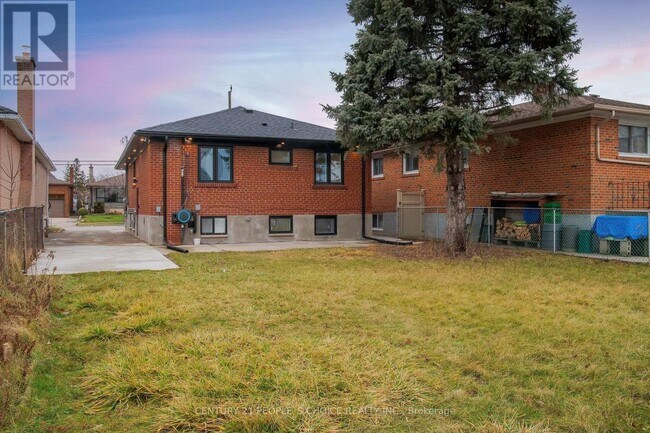 Building Photo - 37 Bentworth Ave