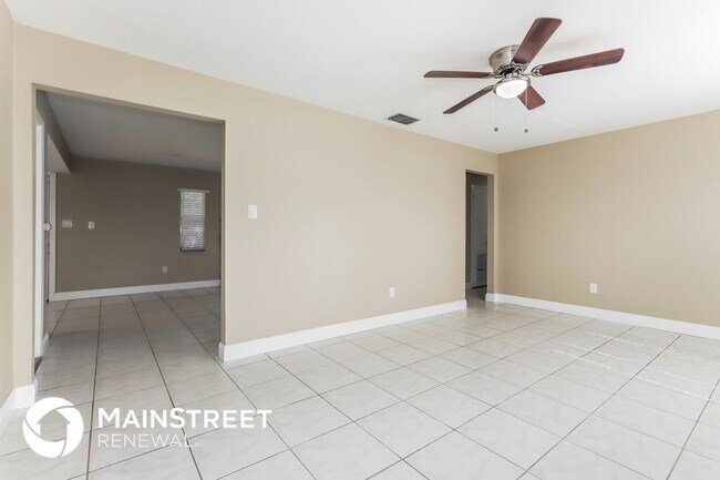 Building Photo - 2234 Village Ct