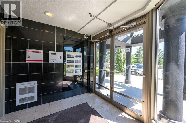 Photo du bâtiment - 45 Pond Mills Rd