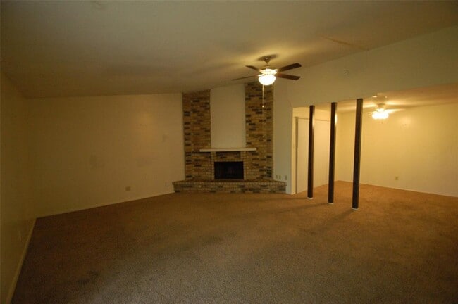 Building Photo - 7508 Parkwood Ln