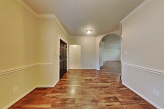 Building Photo - 14415 Cypress Meadow Dr
