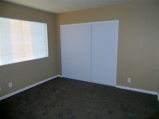 Building Photo - 2 br, 2 bath  - RETABLO APTS