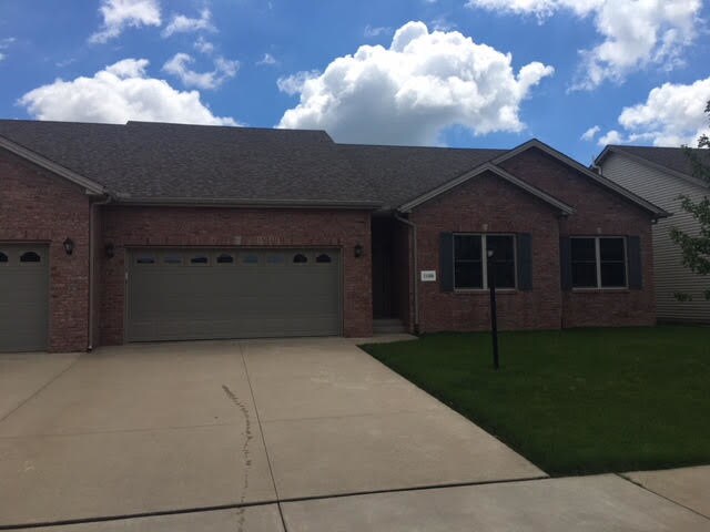 Primary Photo - 1100 N Tuscany Ridge Ct