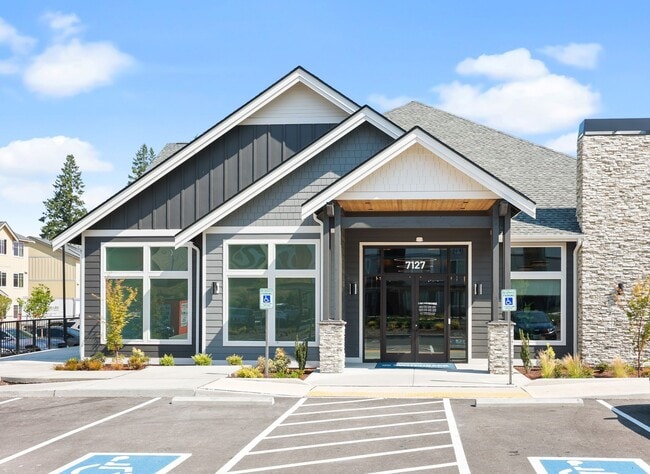 Building Photo - Switchback Apartments