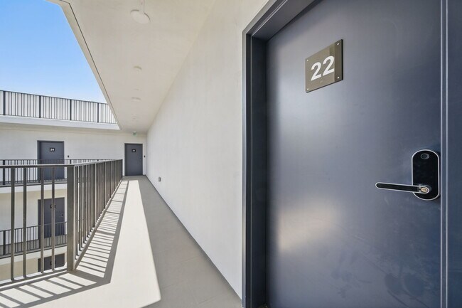 Foto del edificio - 212 N Mariposa Ave