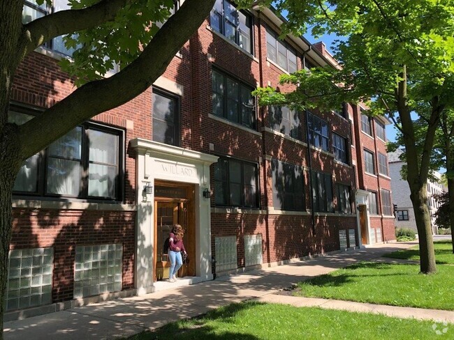 Building Photo - 1901 Sherman Ave