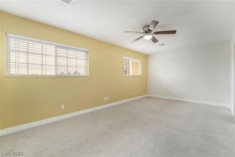 Building Photo - 3949 S Torrey Pines Dr