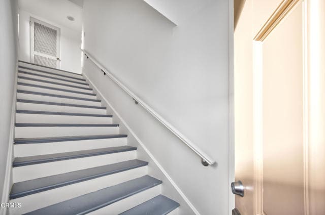 Building Photo - 5321 Colodny Dr