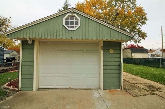 Building Photo - 3 br, 1 bath House - 3806 Herrick St