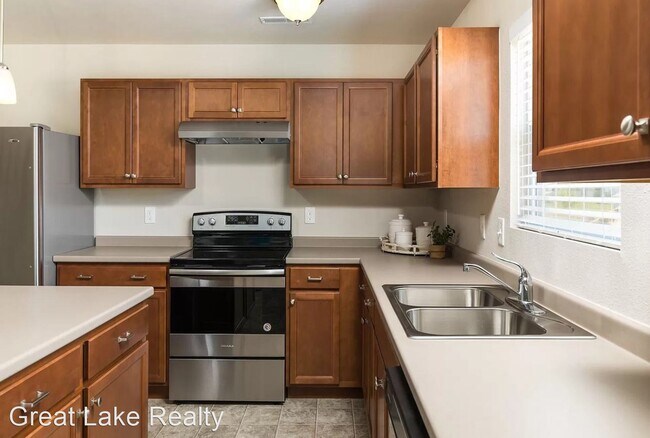 Building Photo - 4 br, 2.5 bath House - 102 Fairmont Avenue