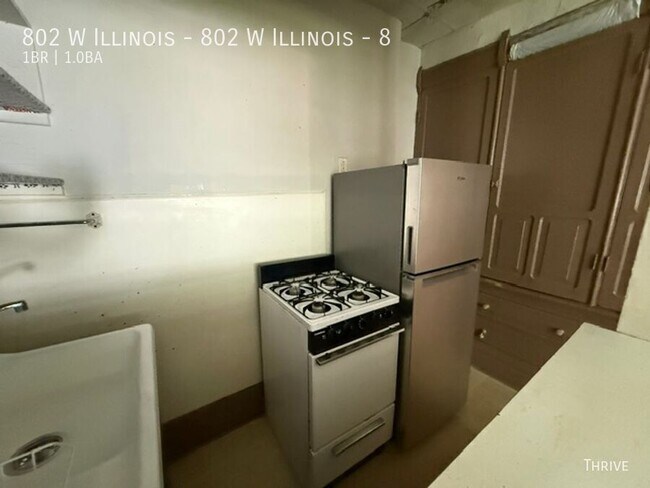 Foto del edificio - 802 W Illinois St