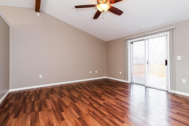 Building Photo - 4784 Orangeburg Dr