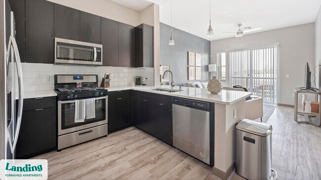 Foto del edificio - 3150 W Twain Ave