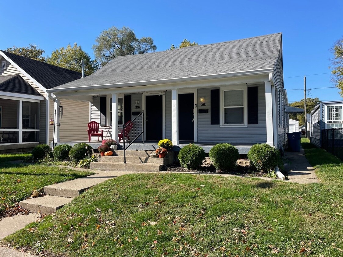 Primary Photo - South Broad Ripple Two Bedroom Bungalow