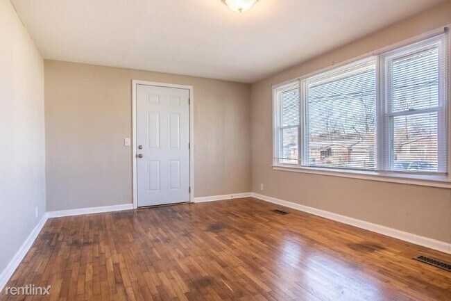 Building Photo - 8342 Iris Dr