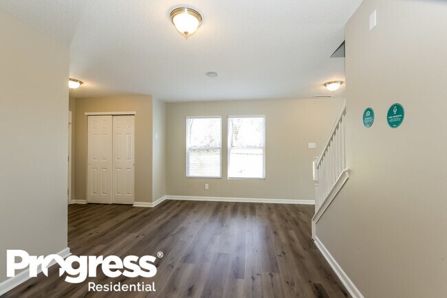 Building Photo - 1830 Oakdale Green Dr
