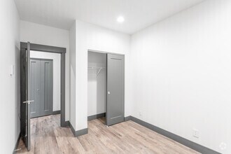 1BR, 1BA - 407 SF - The Academy