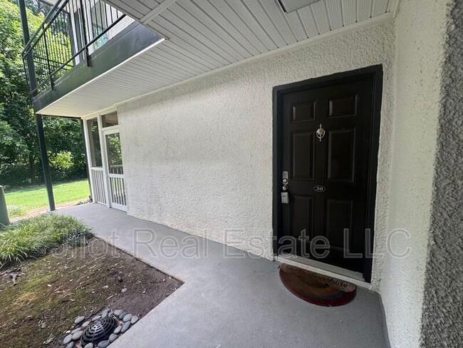 Building Photo - 1445 Monroe Dr NE