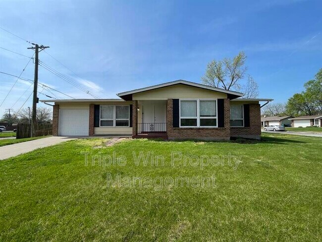 Building Photo - 690 Wiethaupt Rd