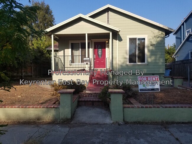 Building Photo - 1407 Stannage Ave