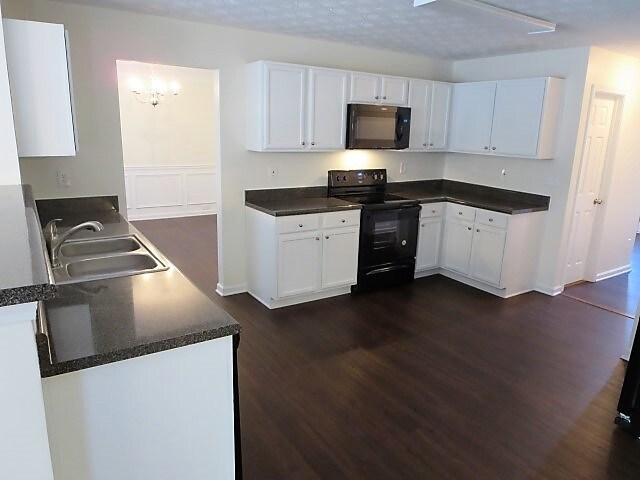 Foto del edificio - 354 Cobblestone Ct