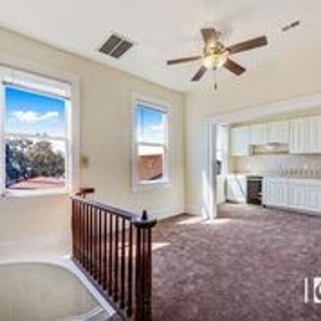 Building Photo - Downtown Penthouse in Vallejo, CA