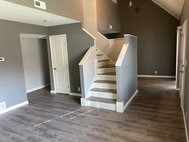 Building Photo - 203 Wisconsin St