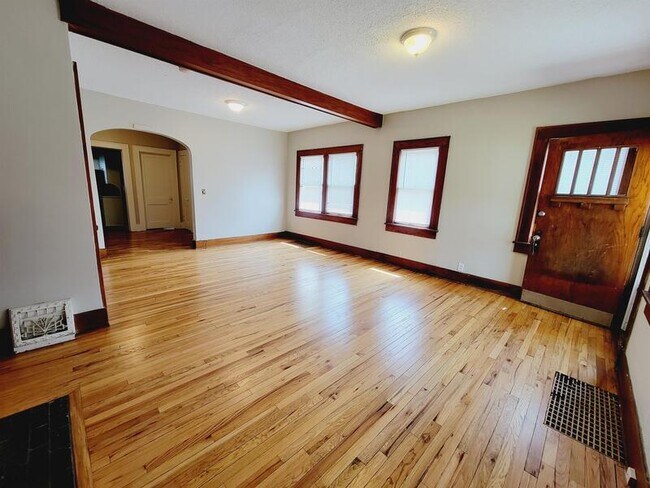 Foto del edificio - 424 S Millwood Ave