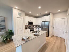 Building Photo - 3409 Brinkman St