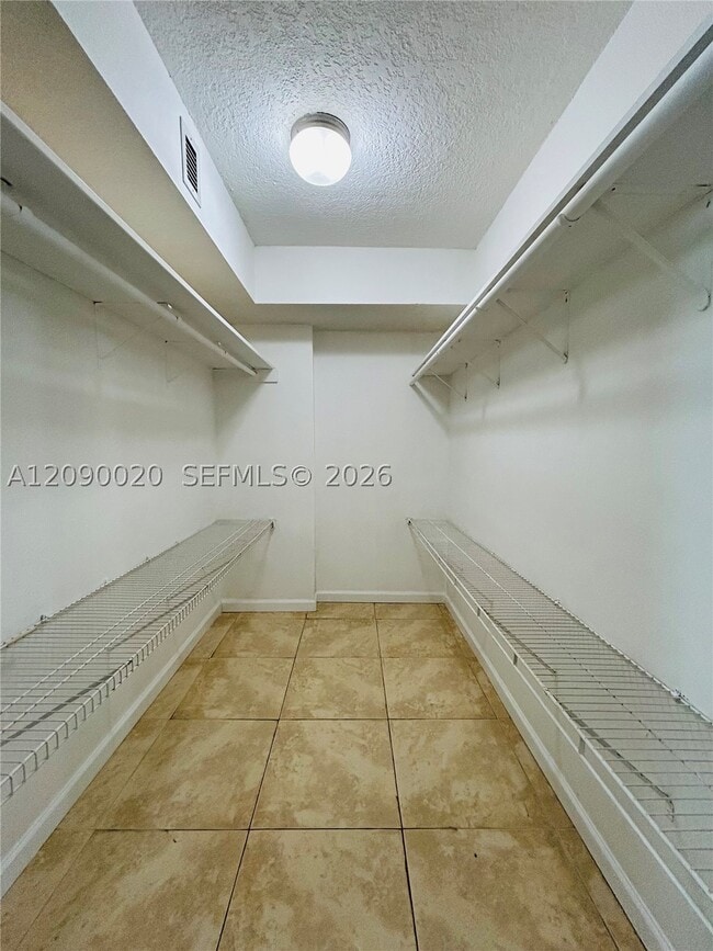 Building Photo - 403 NW 68th Ave