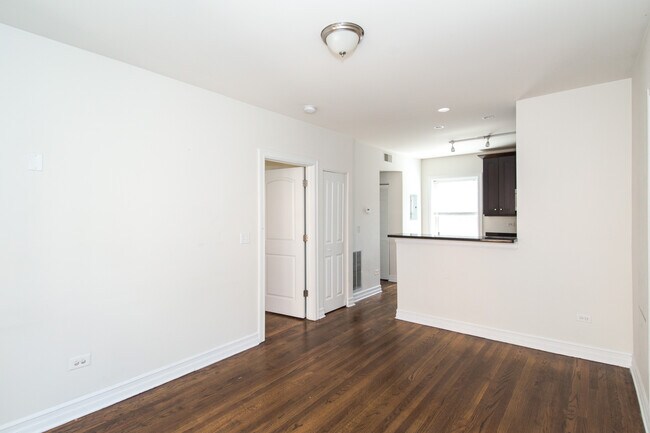 Foto del edificio - 3808 N Sheffield Ave
