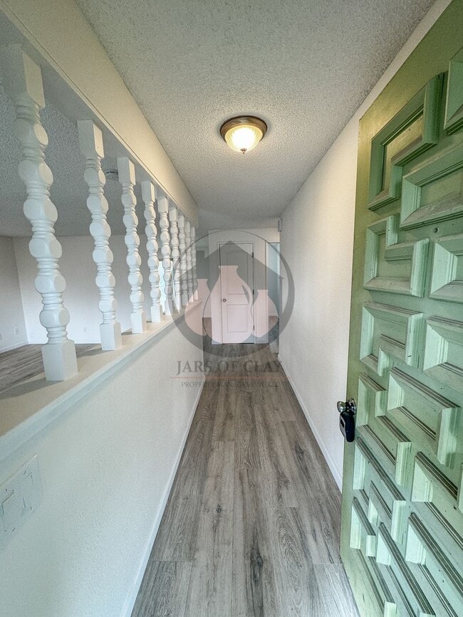Building Photo - Adorable Single Level Home in Salem