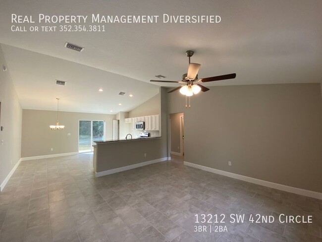 Building Photo - 13212 SW 42nd Cir
