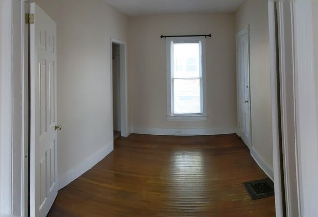 Building Photo - 107 N Elmira St