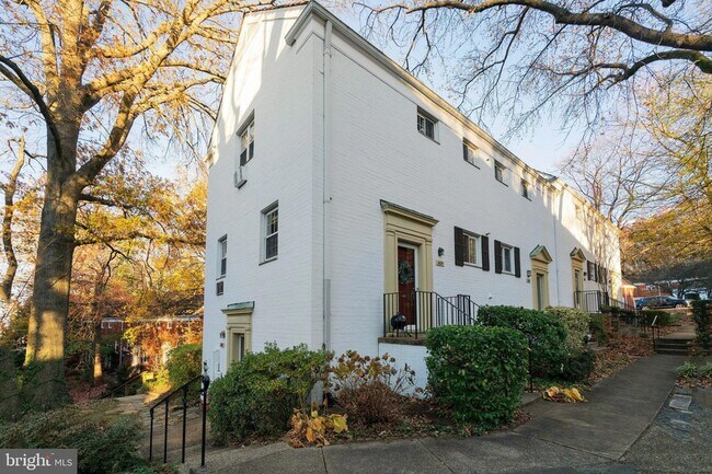 Building Photo - 1629 Fitzgerald Ln