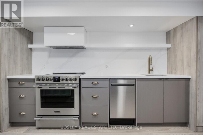 Photo du bâtiment - 334 Gladstone Ave