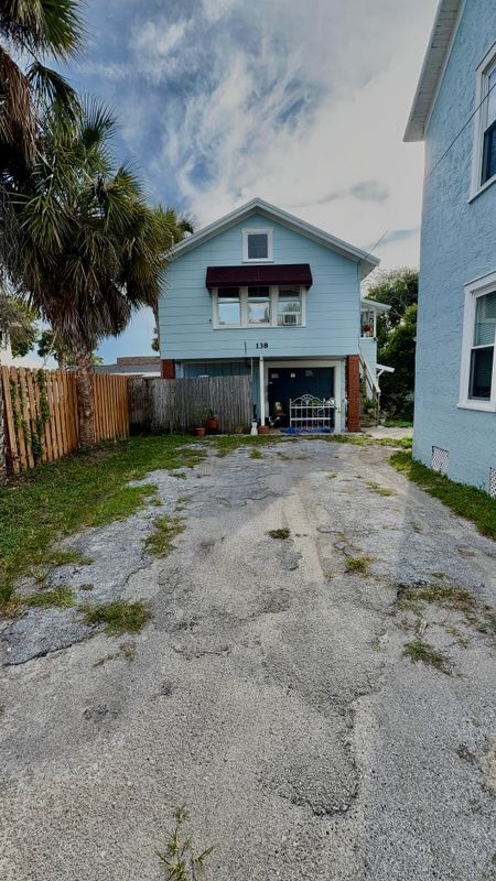 Building Photo - 138 S Peninsula Dr