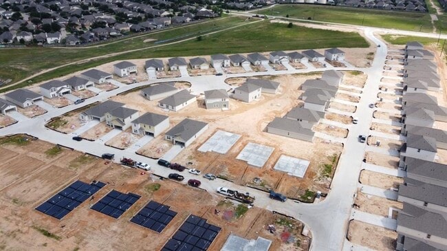 Building Photo - 4100 Scarlet Oak Ln