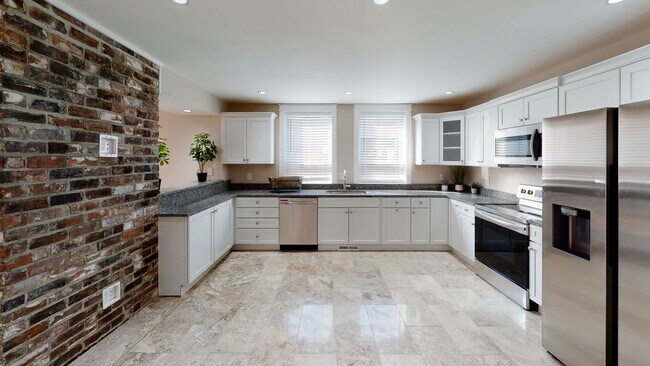Foto del edificio - 215 16th St
