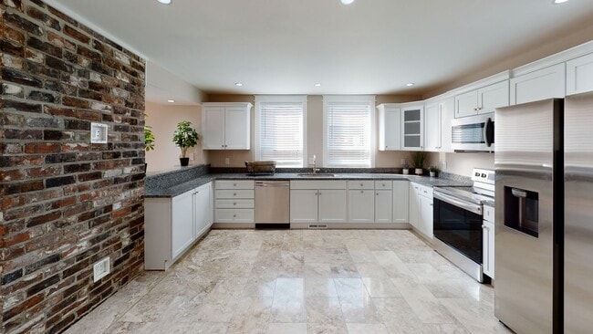 Photo - 215 16th St Townhome