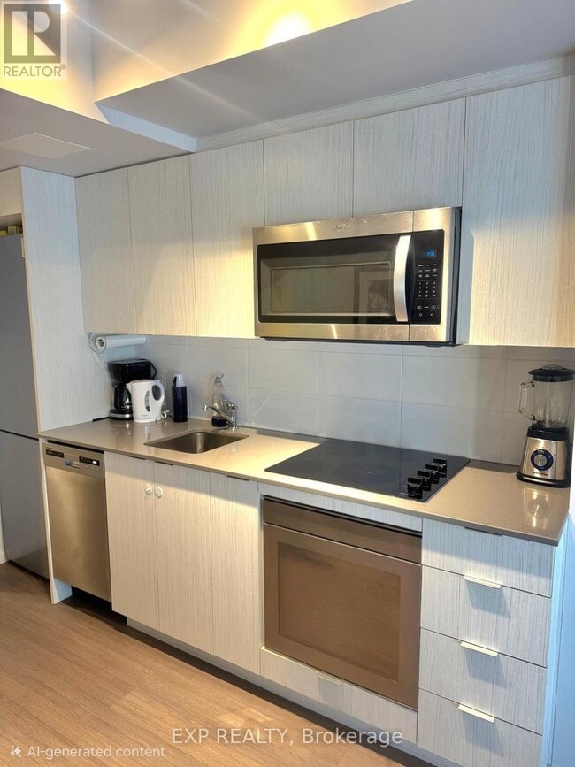 Building Photo - 105 Champagne Ave S