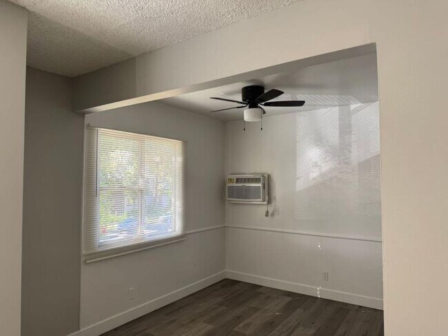 Foto del interior - 6434 Shirley Ave